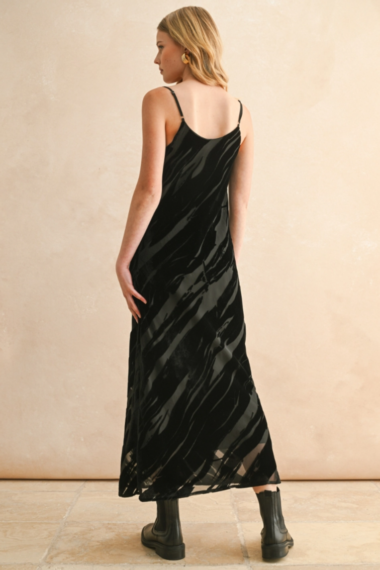 •MORTICIA• burned velvet midaxi dress