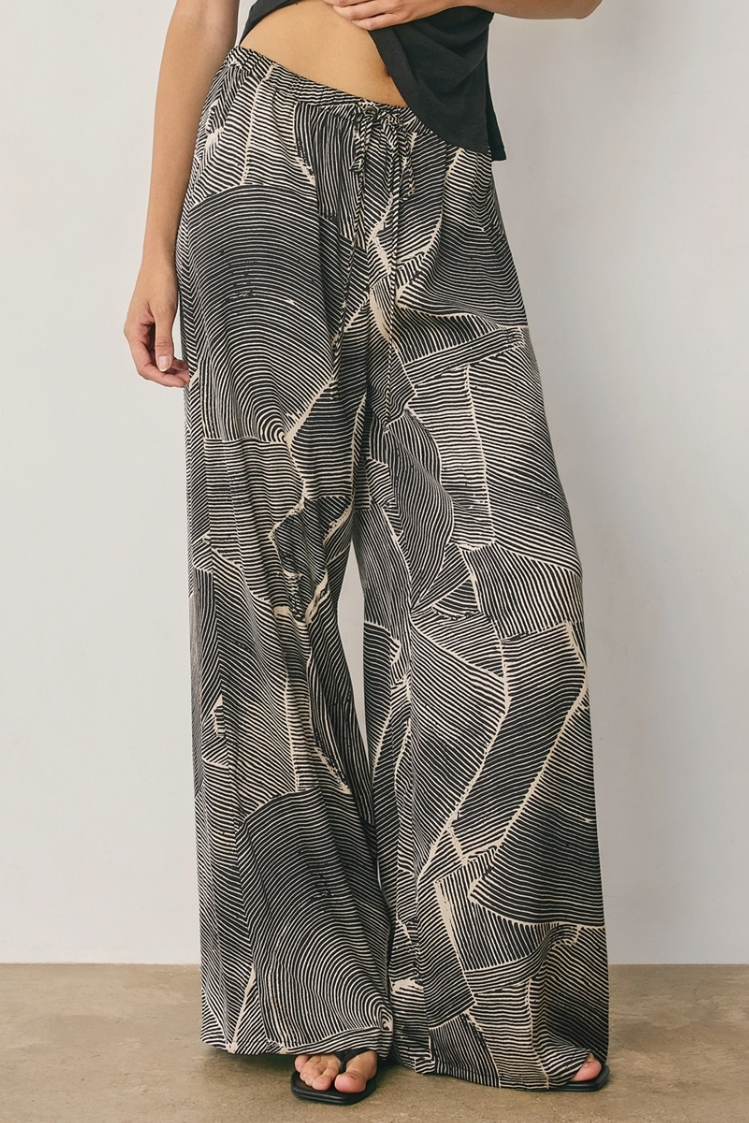 •PETRA• satin abstract top & pants separates