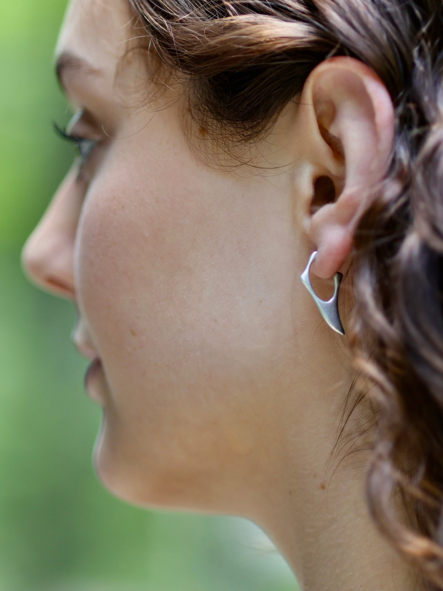 •TALON• silver hoop earrings