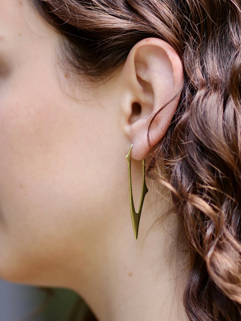 •RAVEN• gold hoop earrings