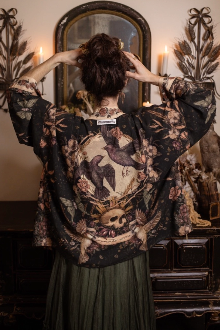 •MOMENTO• cropped bamboo cardigan