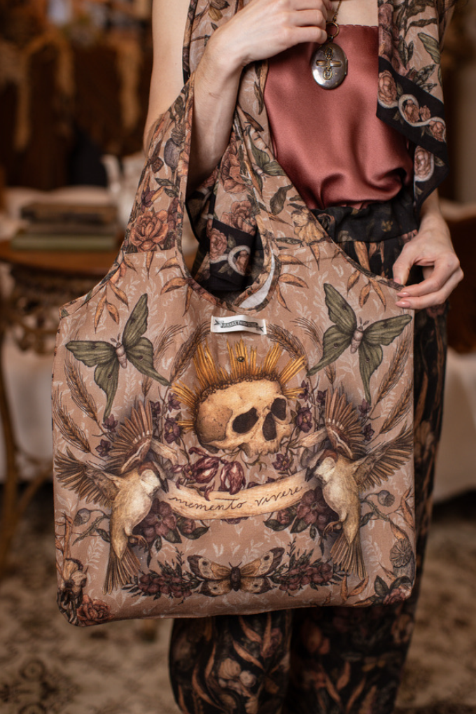 •MOMENTO• linen tote bag
