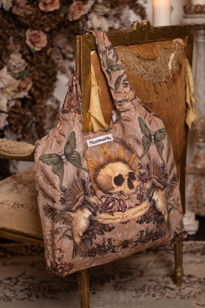 •MOMENTO• linen tote bag