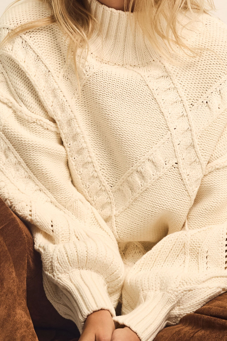 •WYNN• cotton blend crisscross cable knit sweater