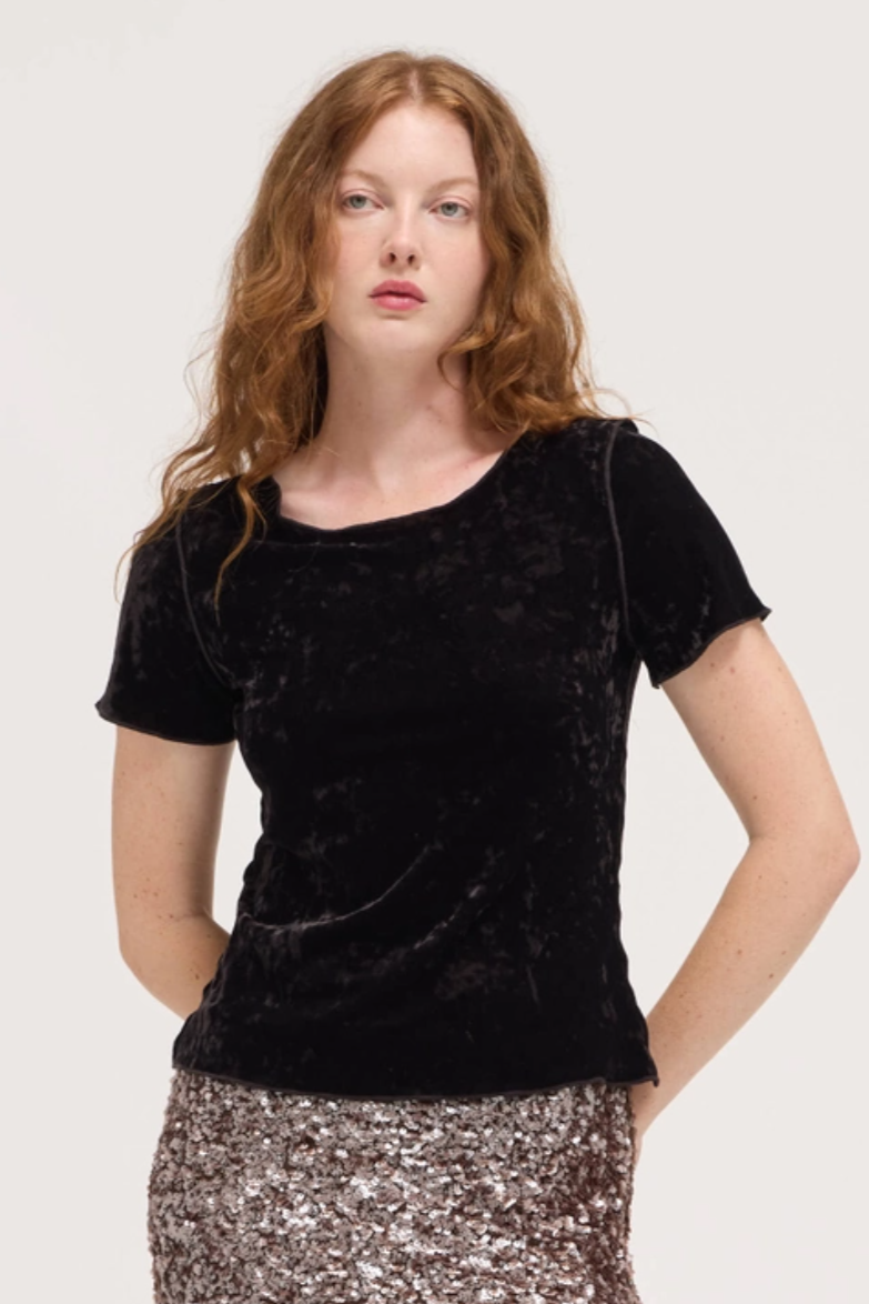 •PRUE• crushed velvet short sleeve top
