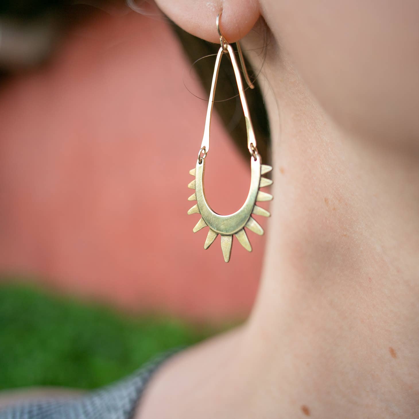 • LUZ • gold dangle earrings