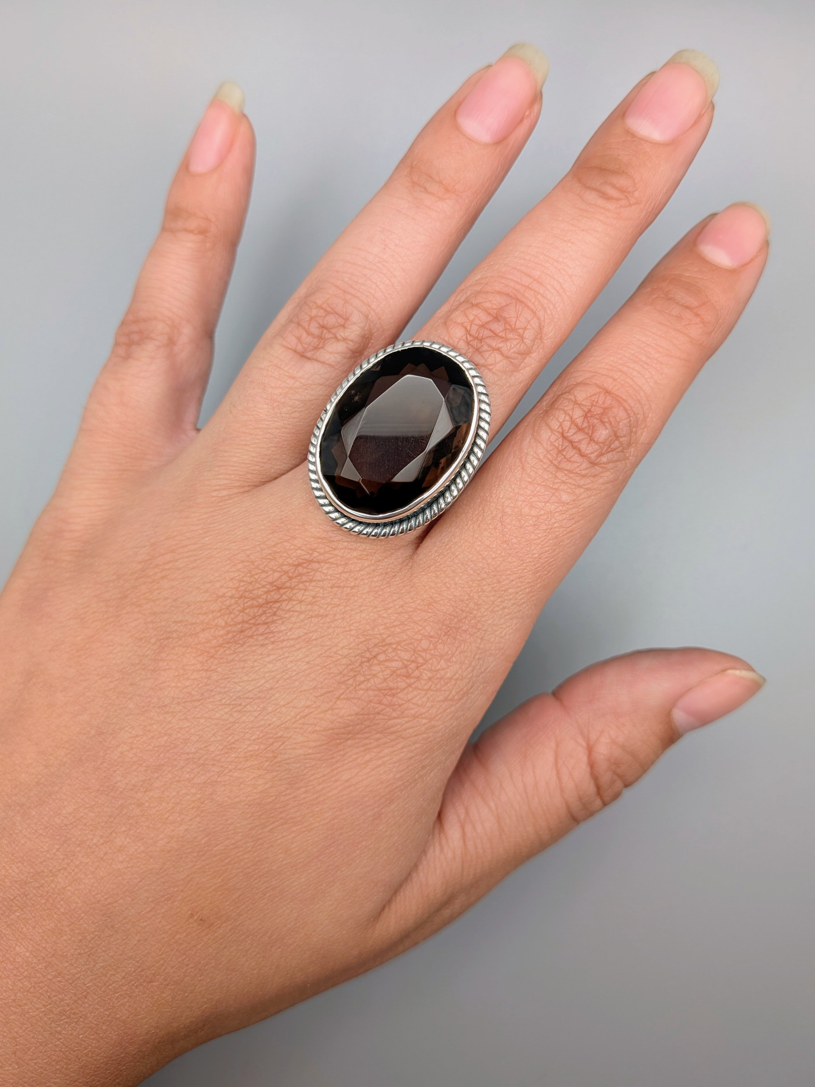 •FACETED SMOKY QUARTZ - OVAL• roped bezel silver ring (size 7.75)