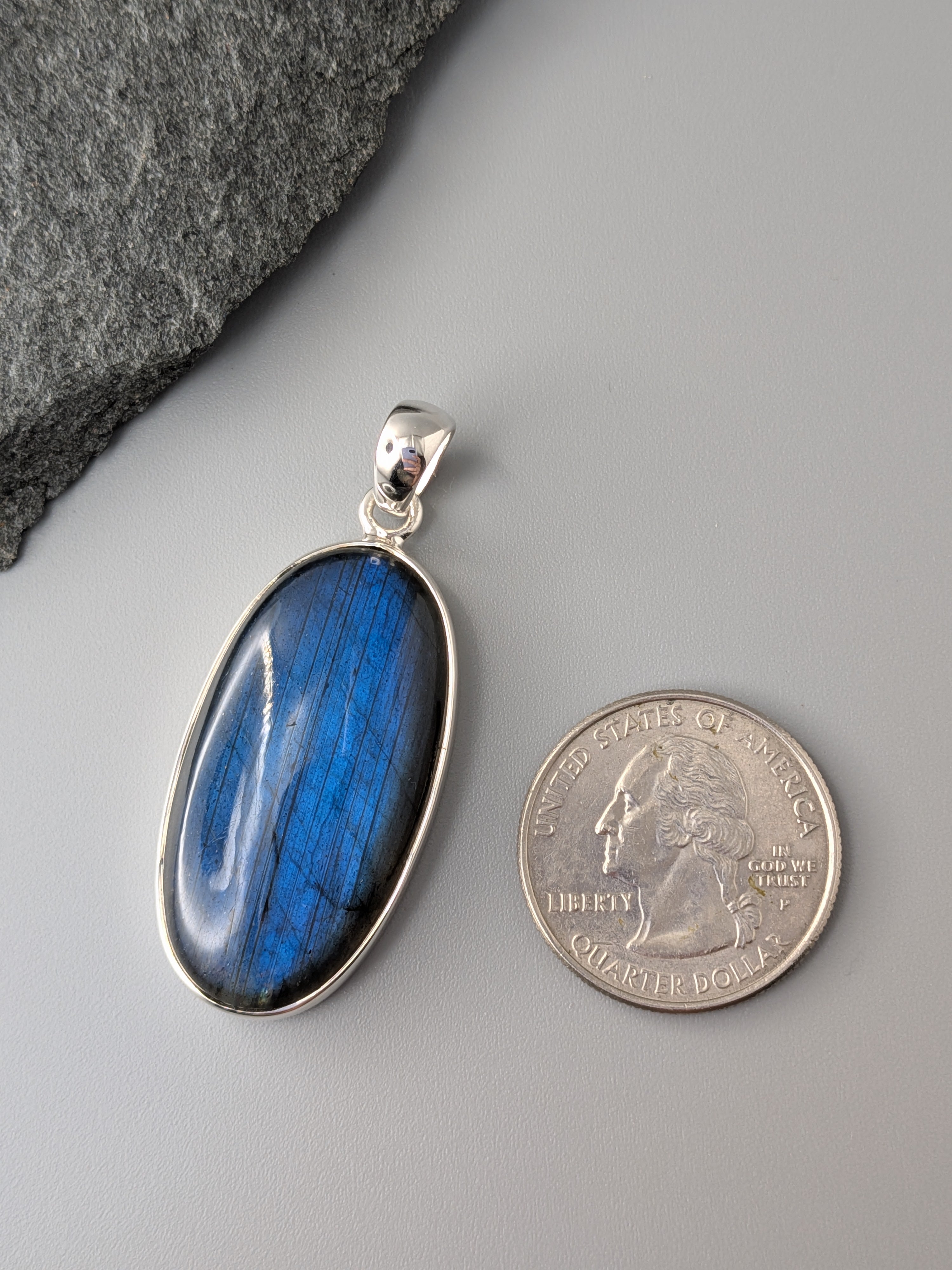 •LABRADORITE OVAL - 2• sterling silver pendant