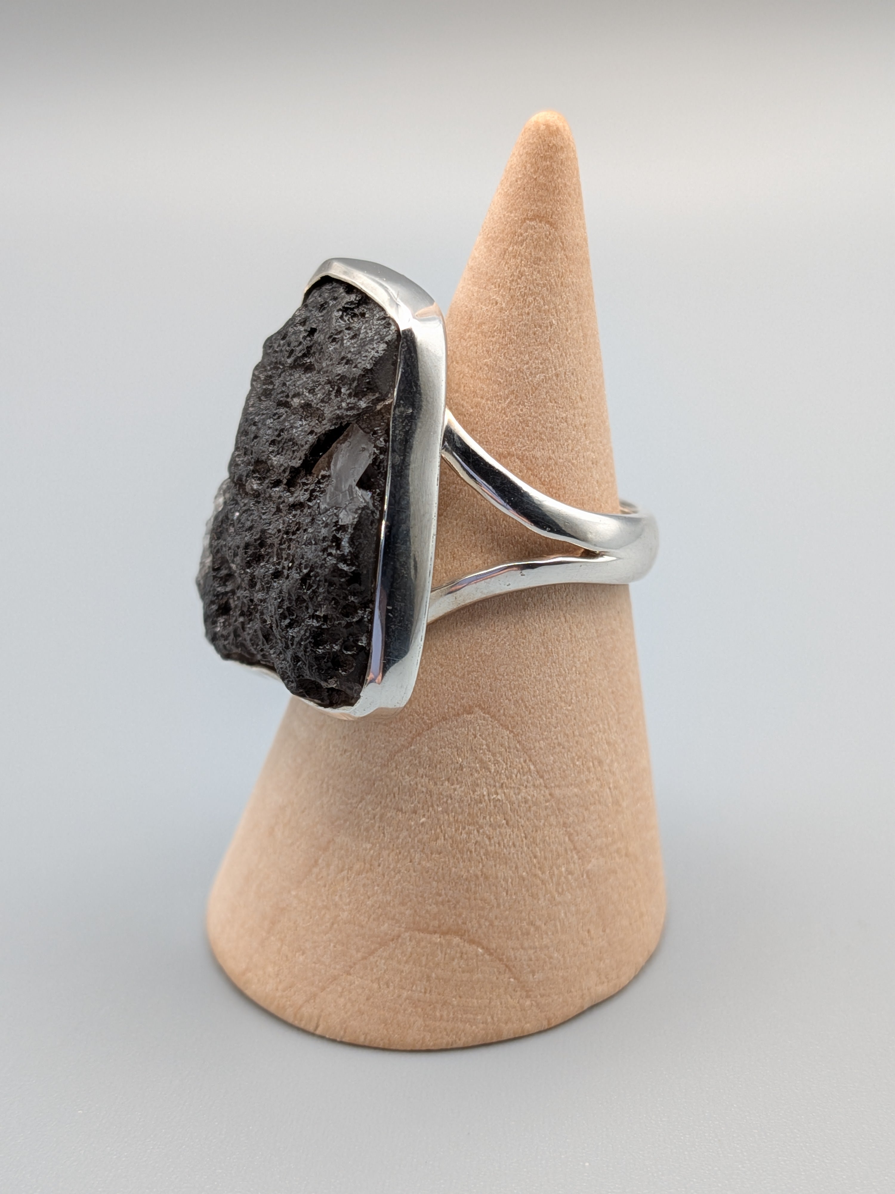 •AGNI MANITITE - FREEFORM• split band silver ring (size 7)