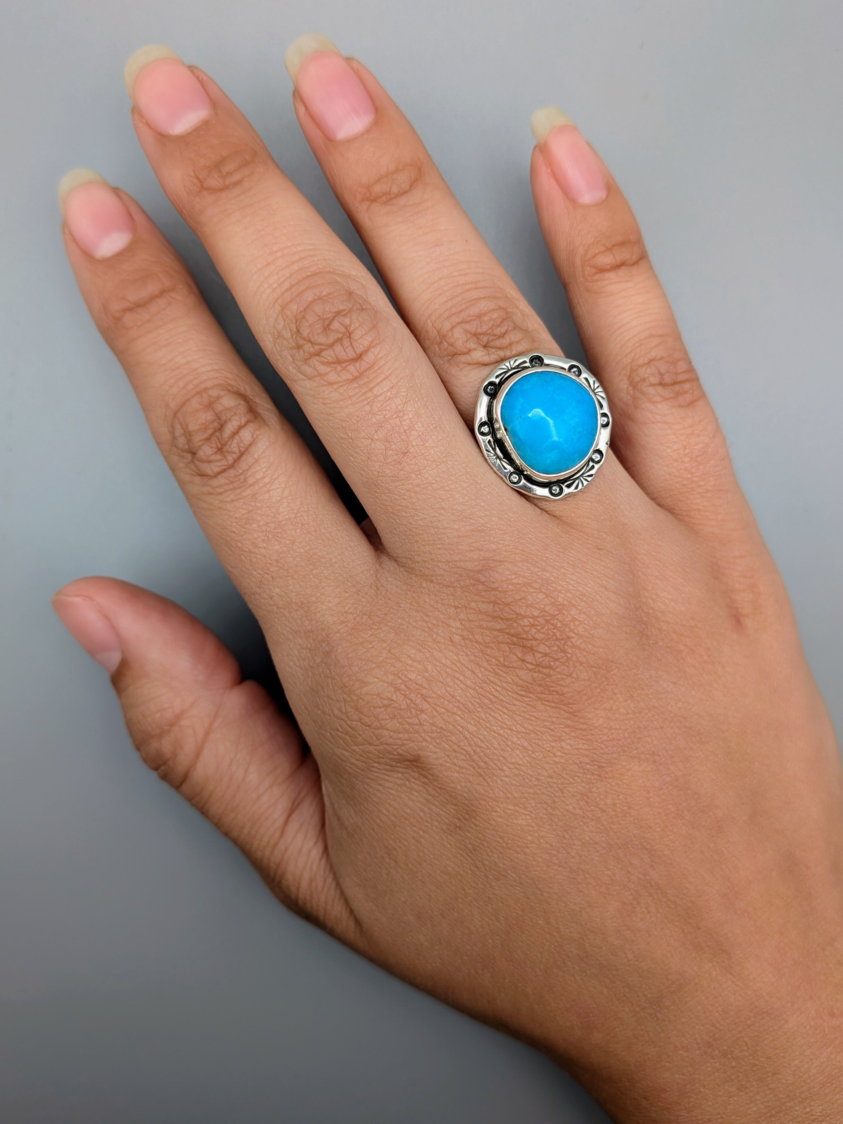 •KINGMAN TURQUOISE - SHÁ• Navajo silver ring (size 7)