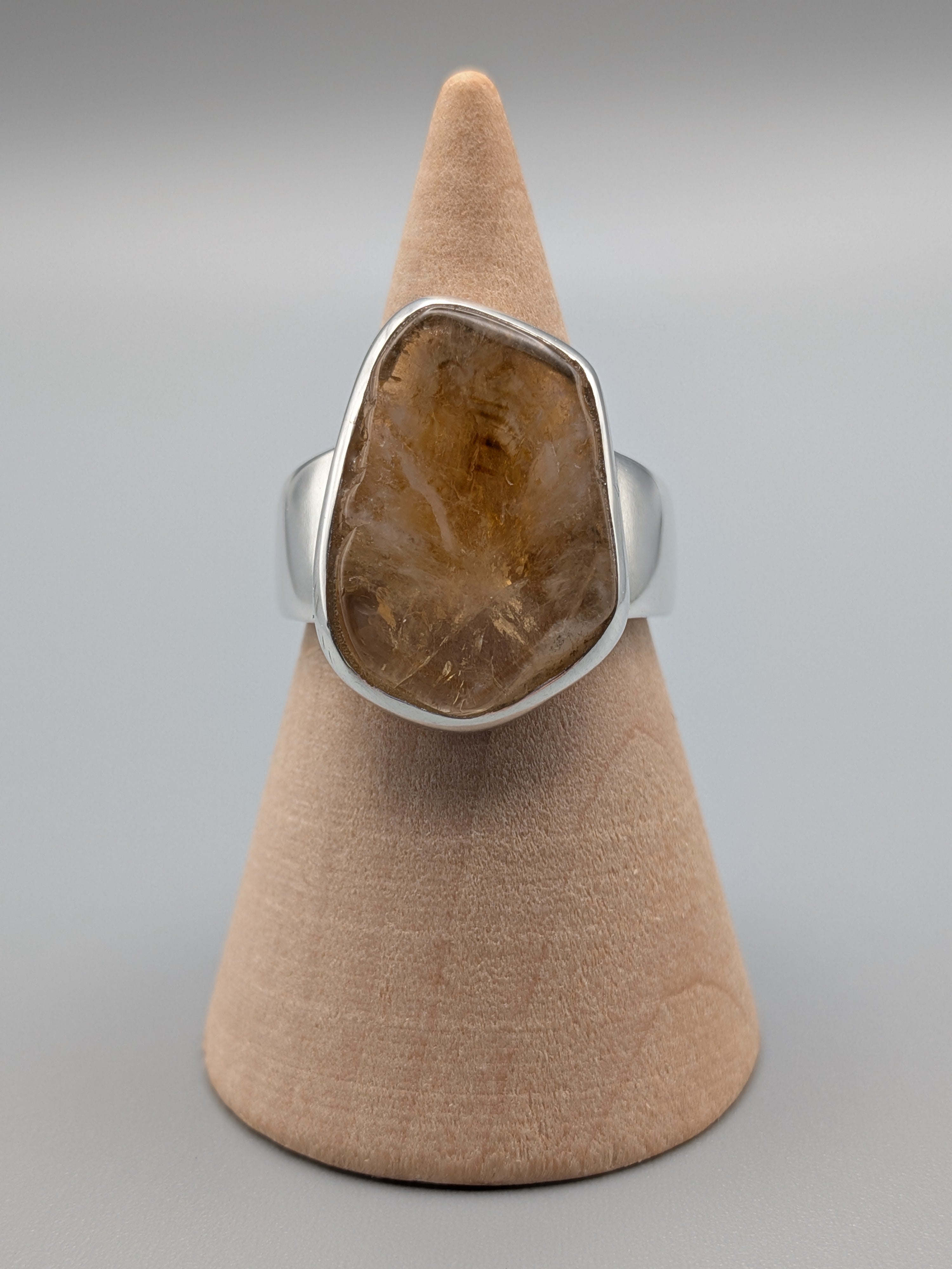•CITRINE - FREEFORM• tapered band silver ring (size 8)