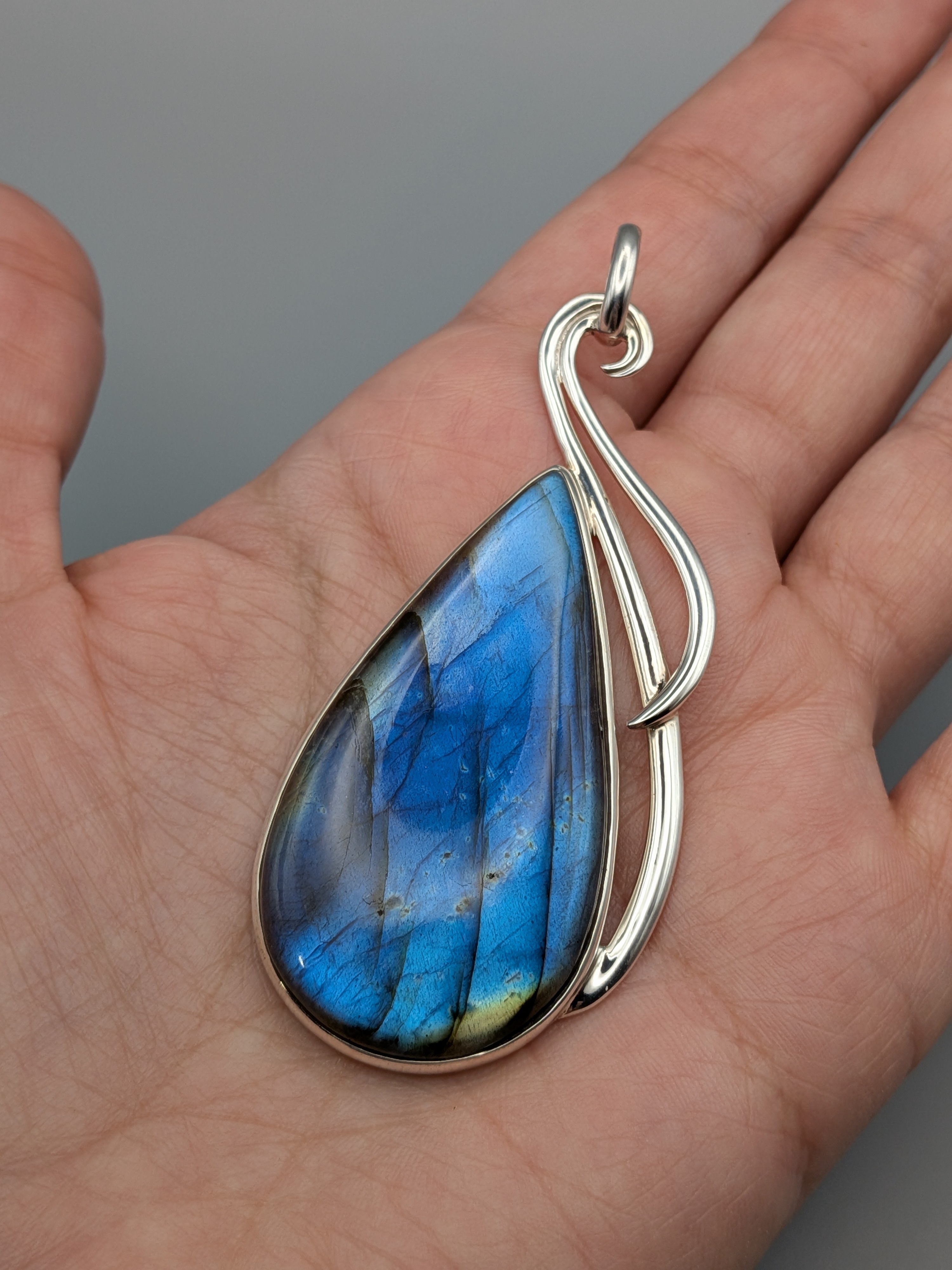 •LABRADORITE TEARDROP - FLOURISH• sterling silver pendant