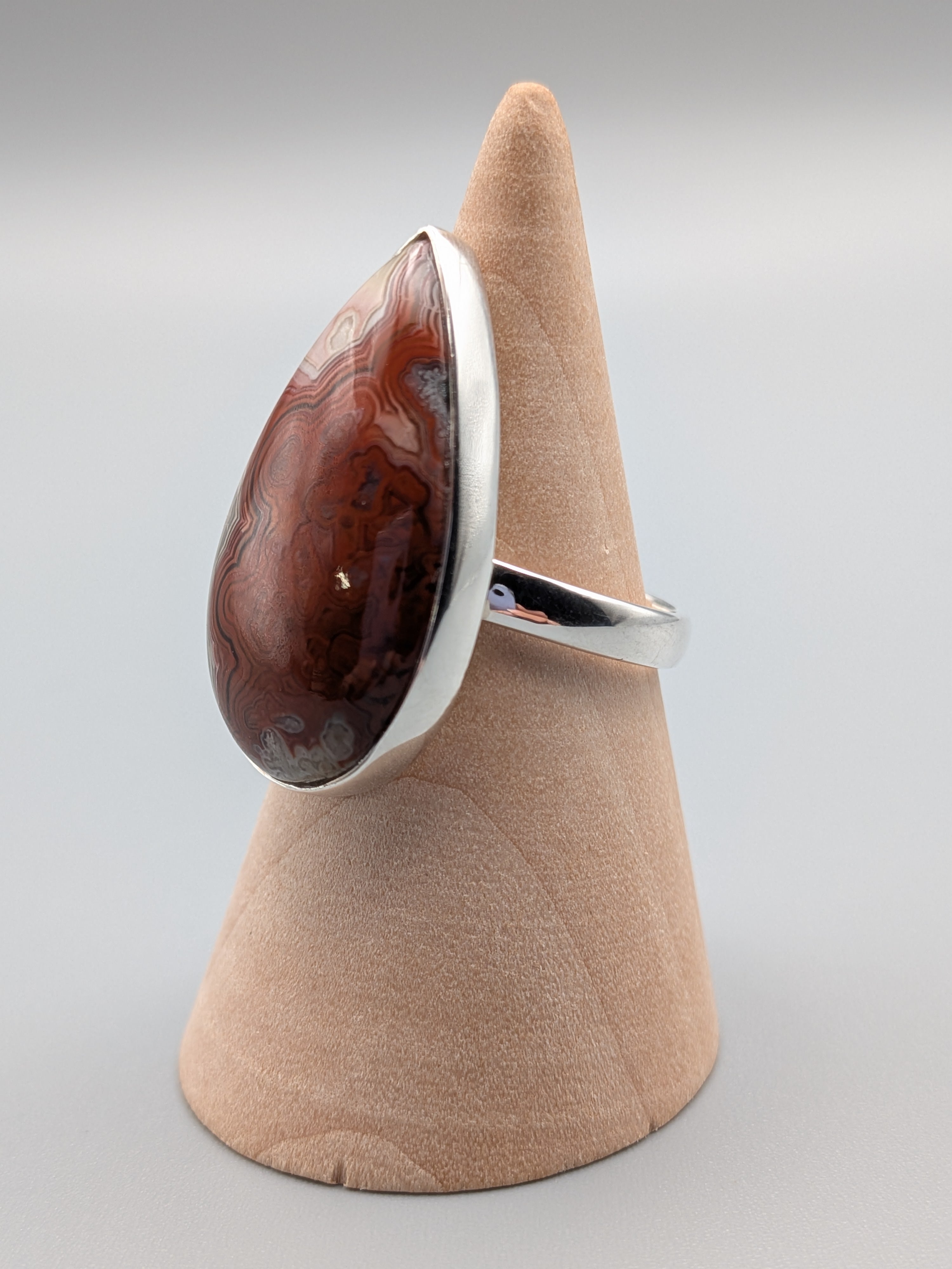 •CRAZY LACE AGATE - TEARDROP• simple bezel silver ring (size 7)
