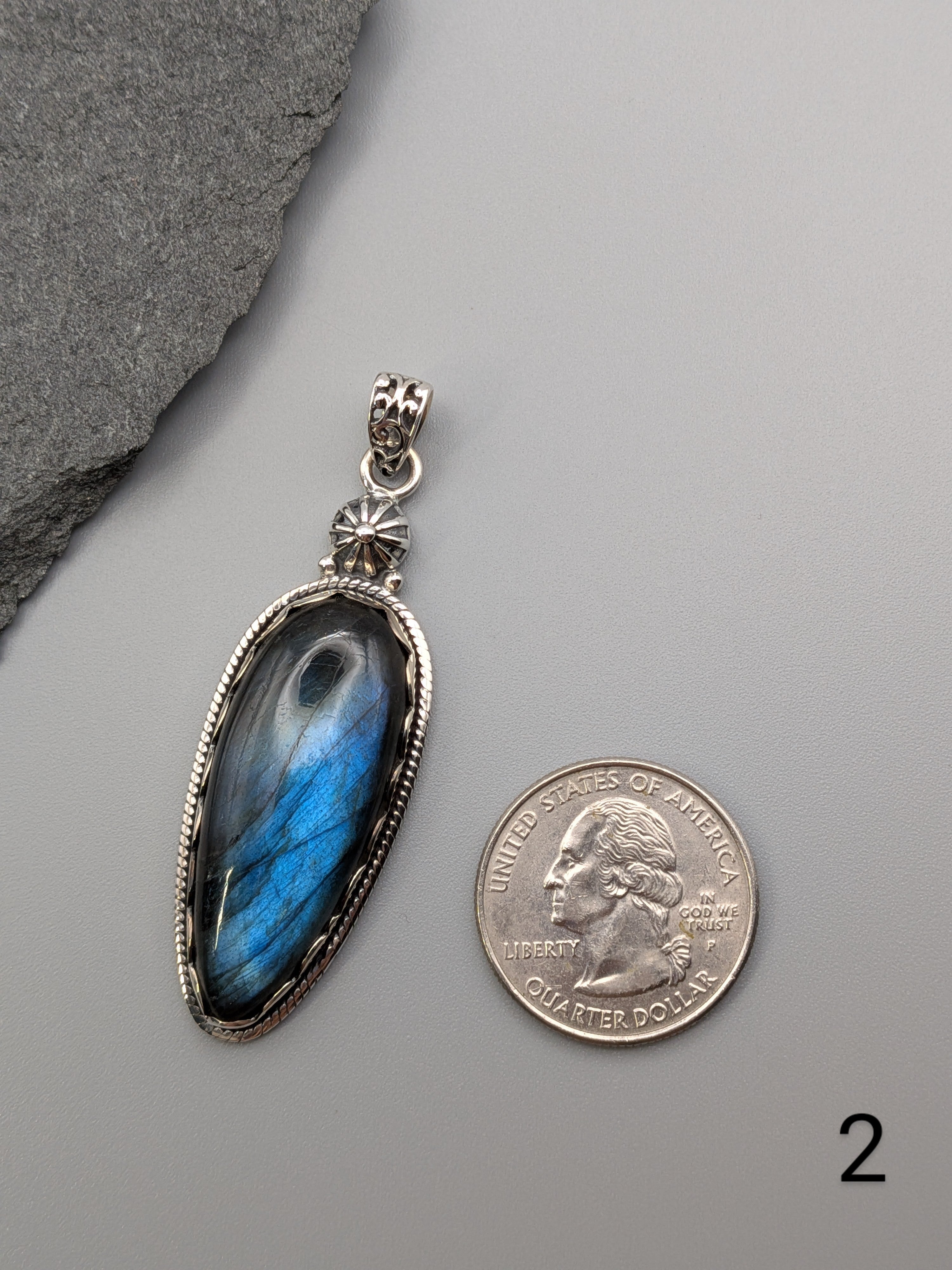•LABRADORITE - SCALLOPED SPEAR TEAR• sterling silver pendant
