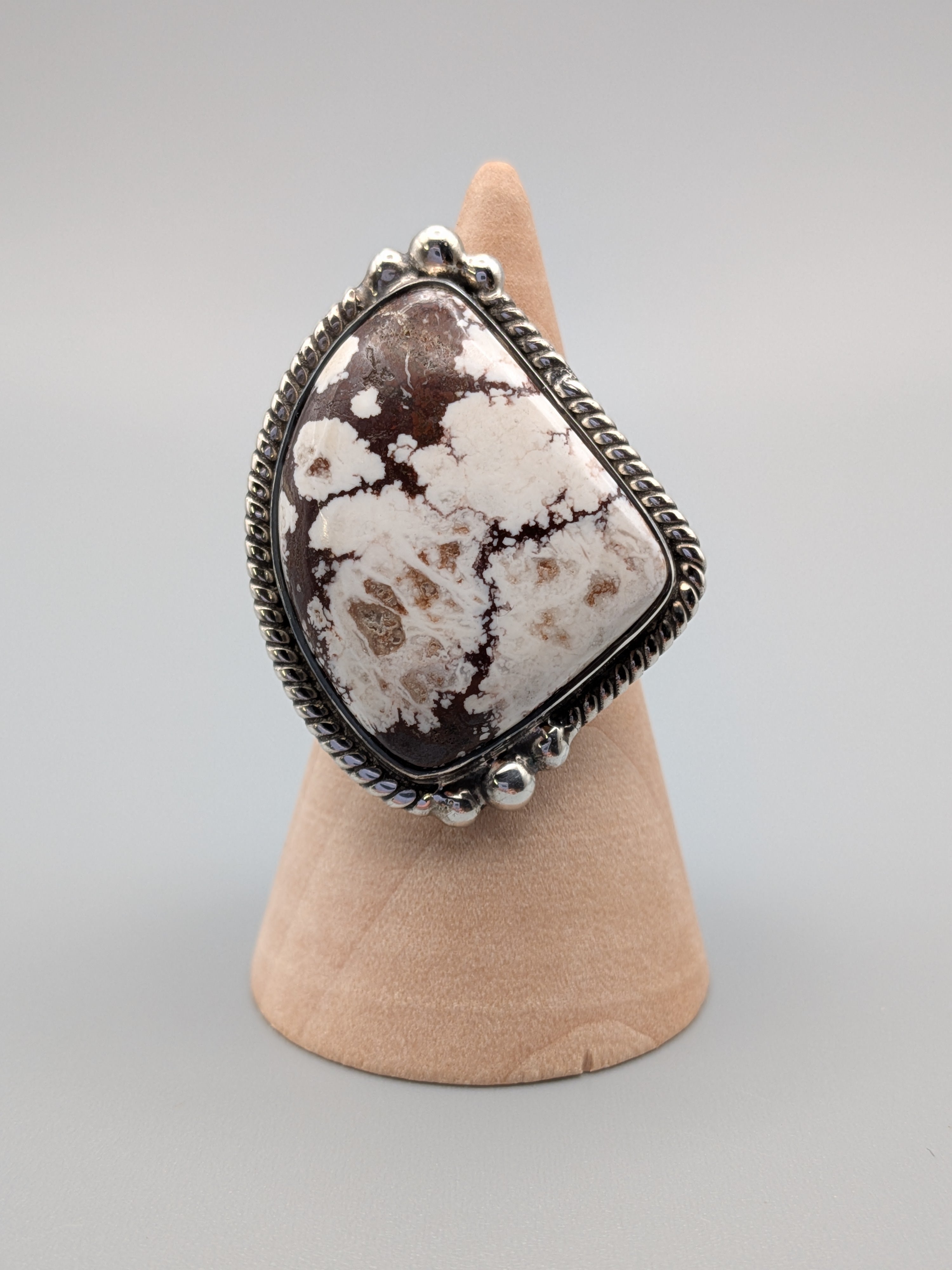 •HOWLITE - FREEFORM• rope + dot bezel silver ring (size 8.75)