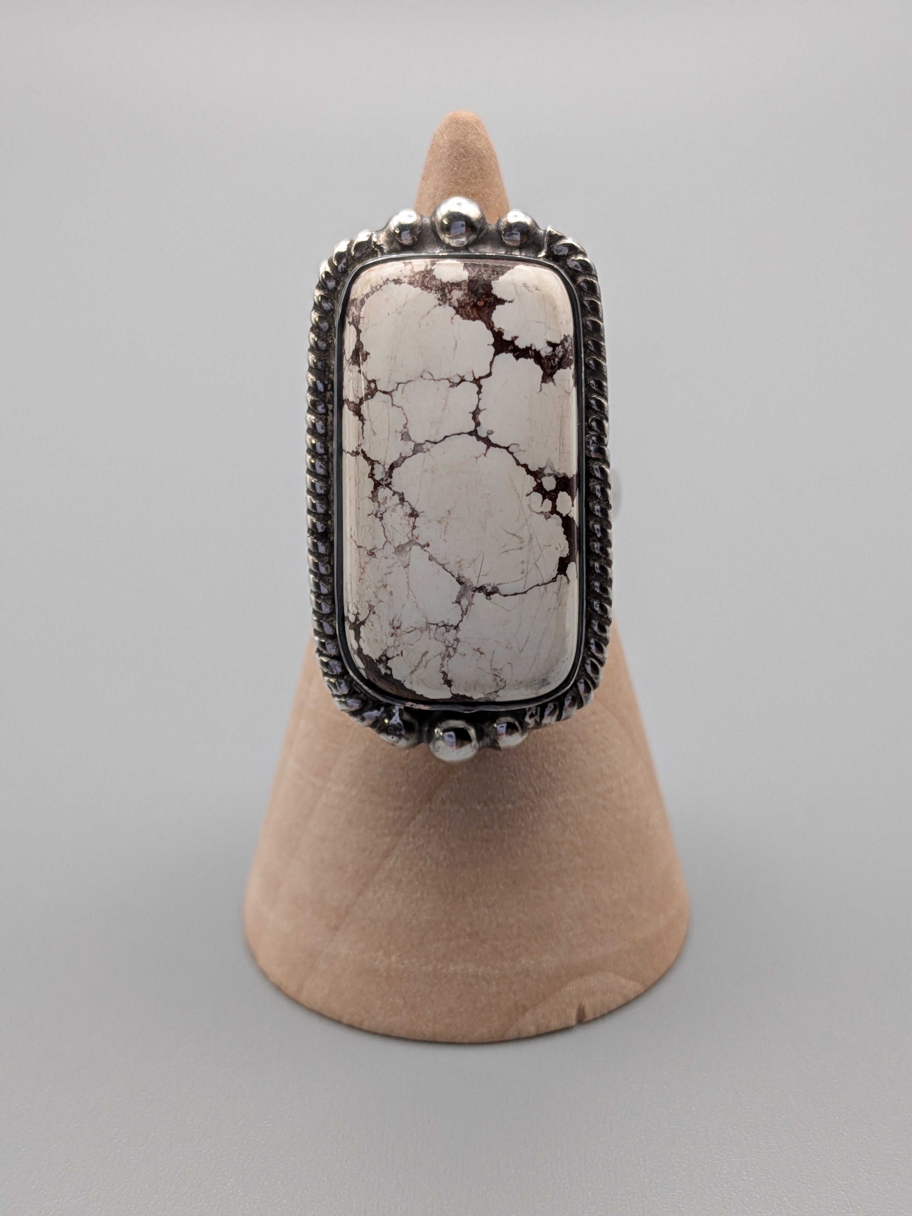 •HOWLITE - SOFT SQUARE• rope + dot bezel silver ring (size 5.75)