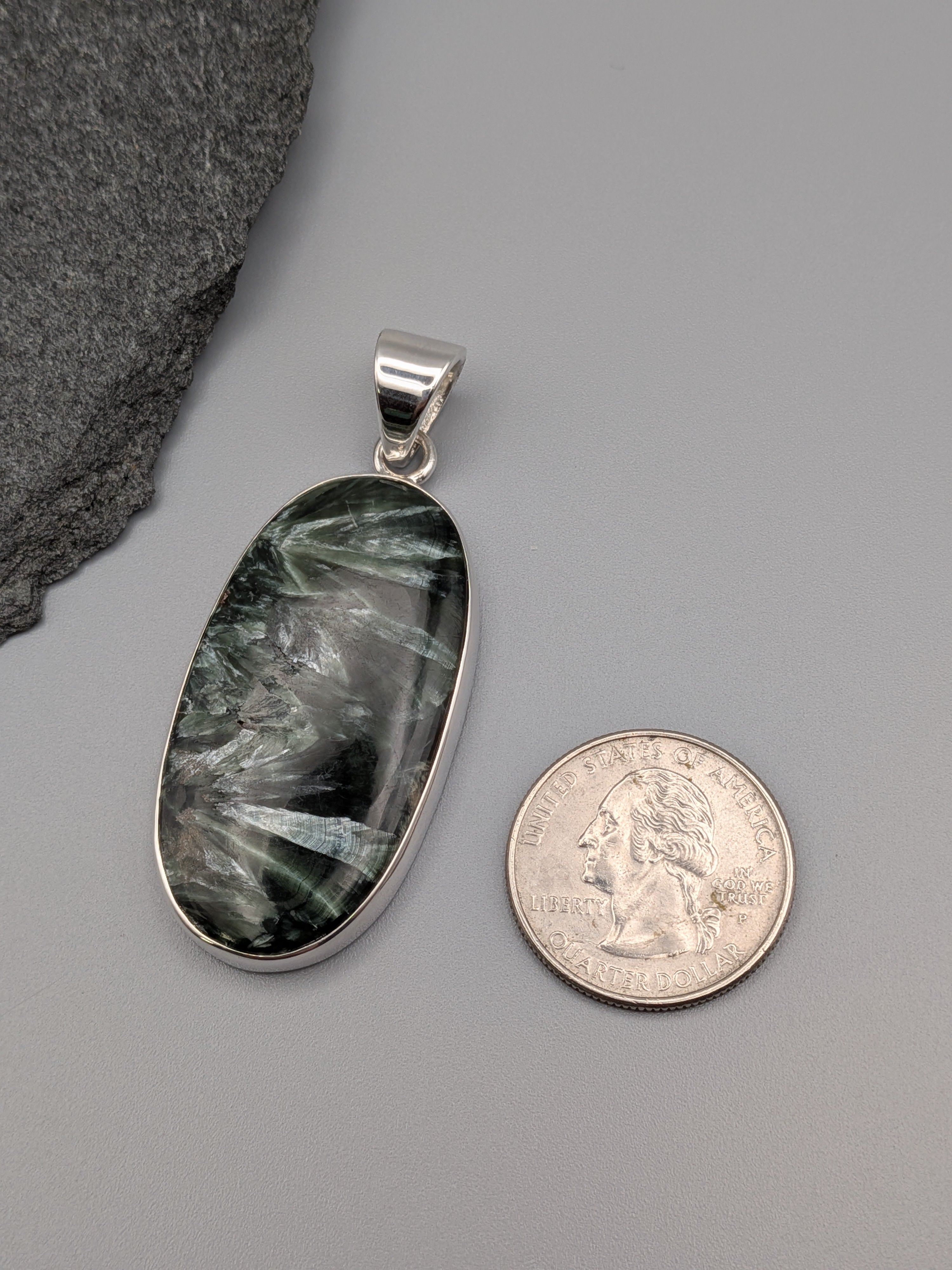 •SERAPHINITE - ELONGATED OVAL• sterling silver pendant