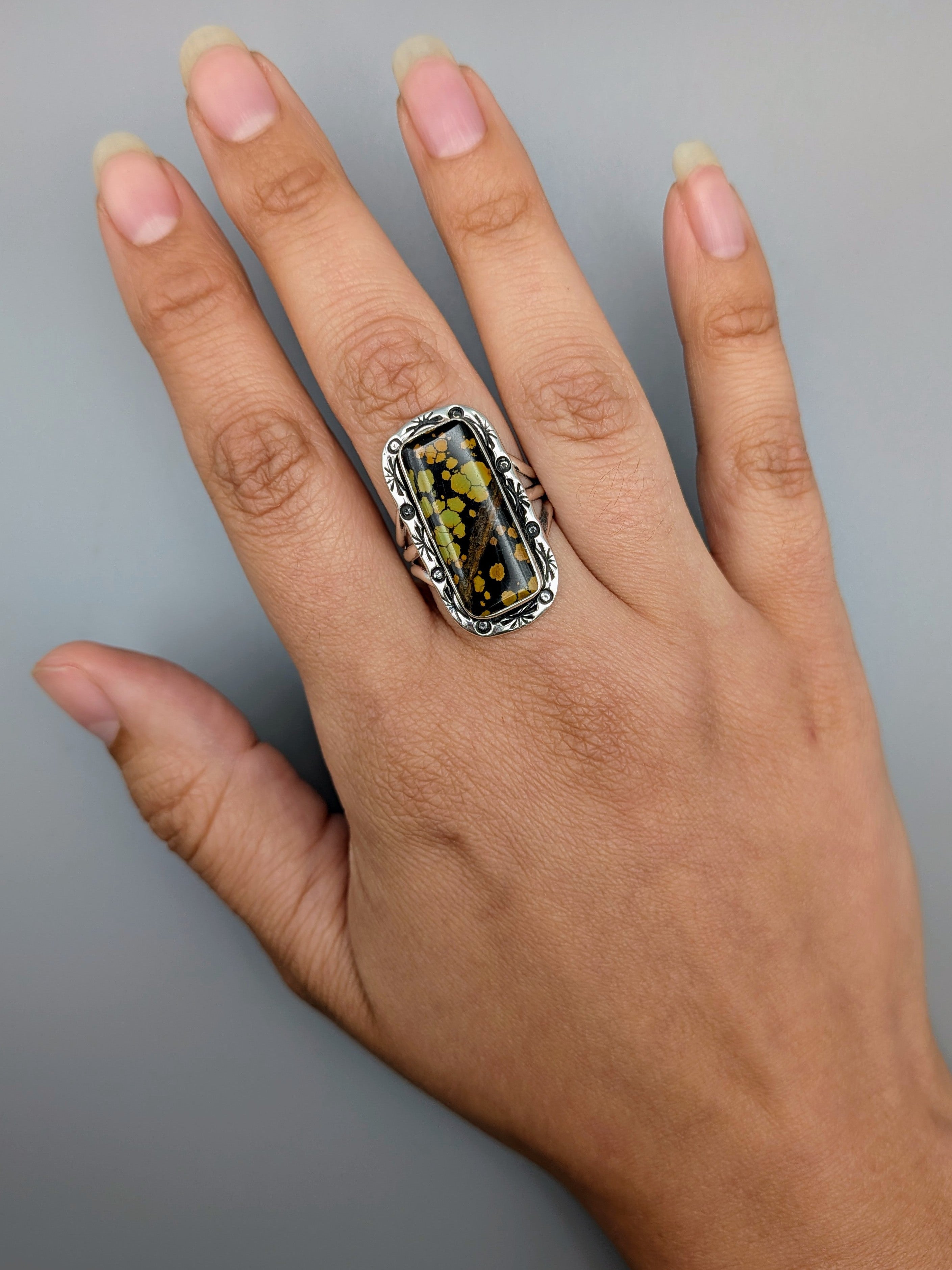 •BLACKJACK TURQUOISE - SHÁ• Navajo silver ring (size 9)