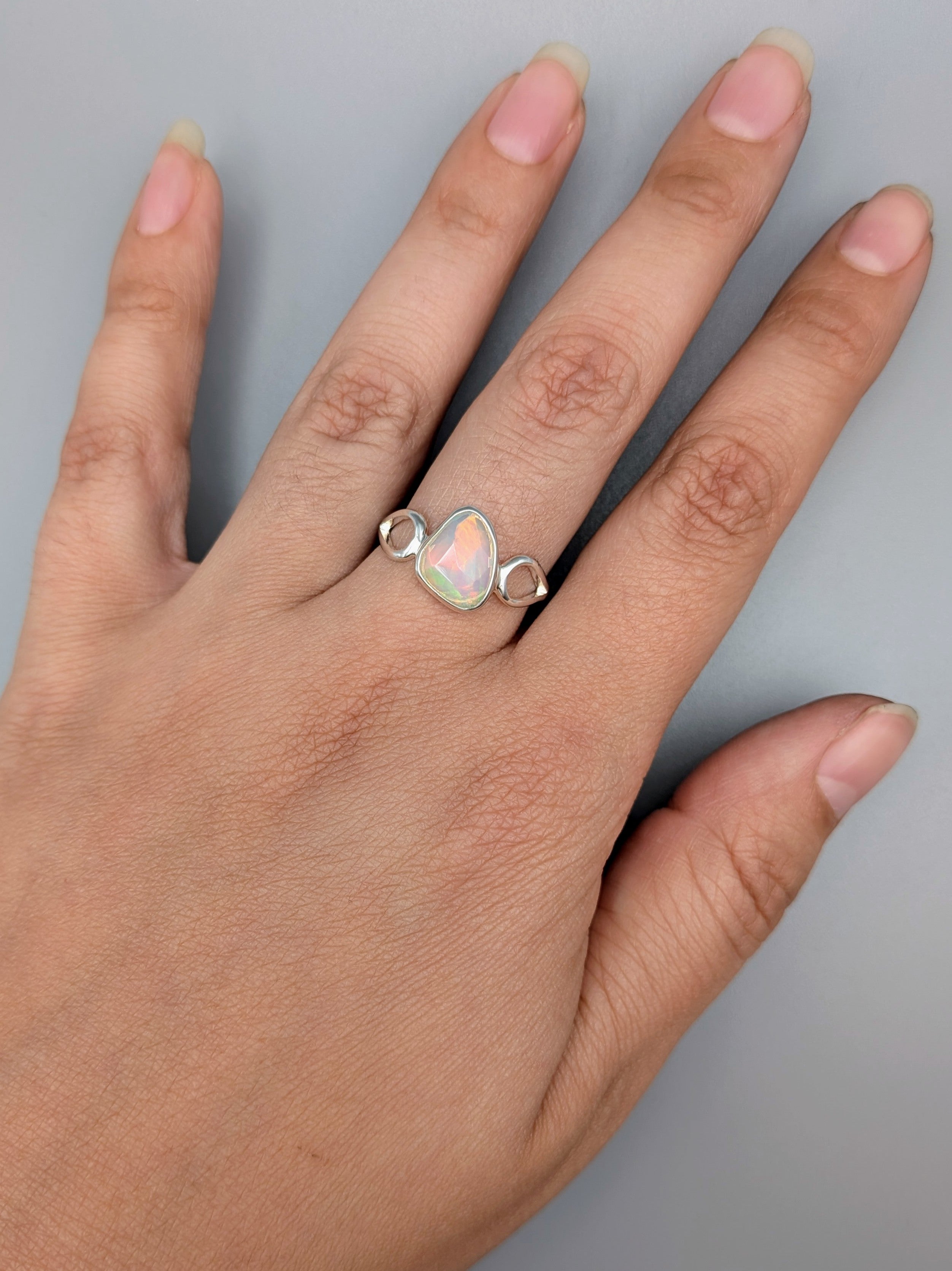 •FACETED ETHIOPIAN OPAL - DROPLETS• silver ring (size 10)