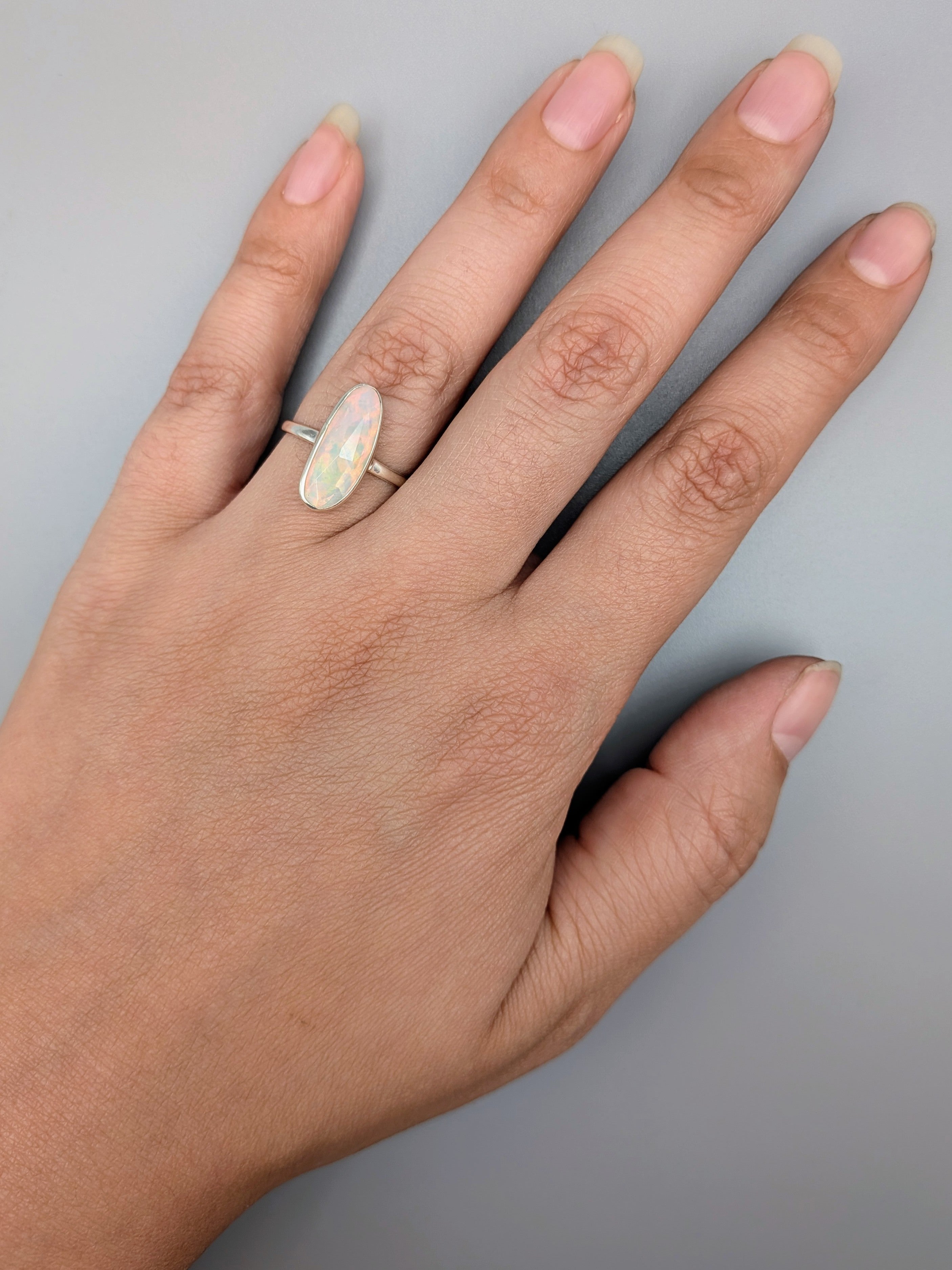 •FACETED ETHIOPIAN OPAL - STACKABLE OVAL - 1• silver ring (size 7)
