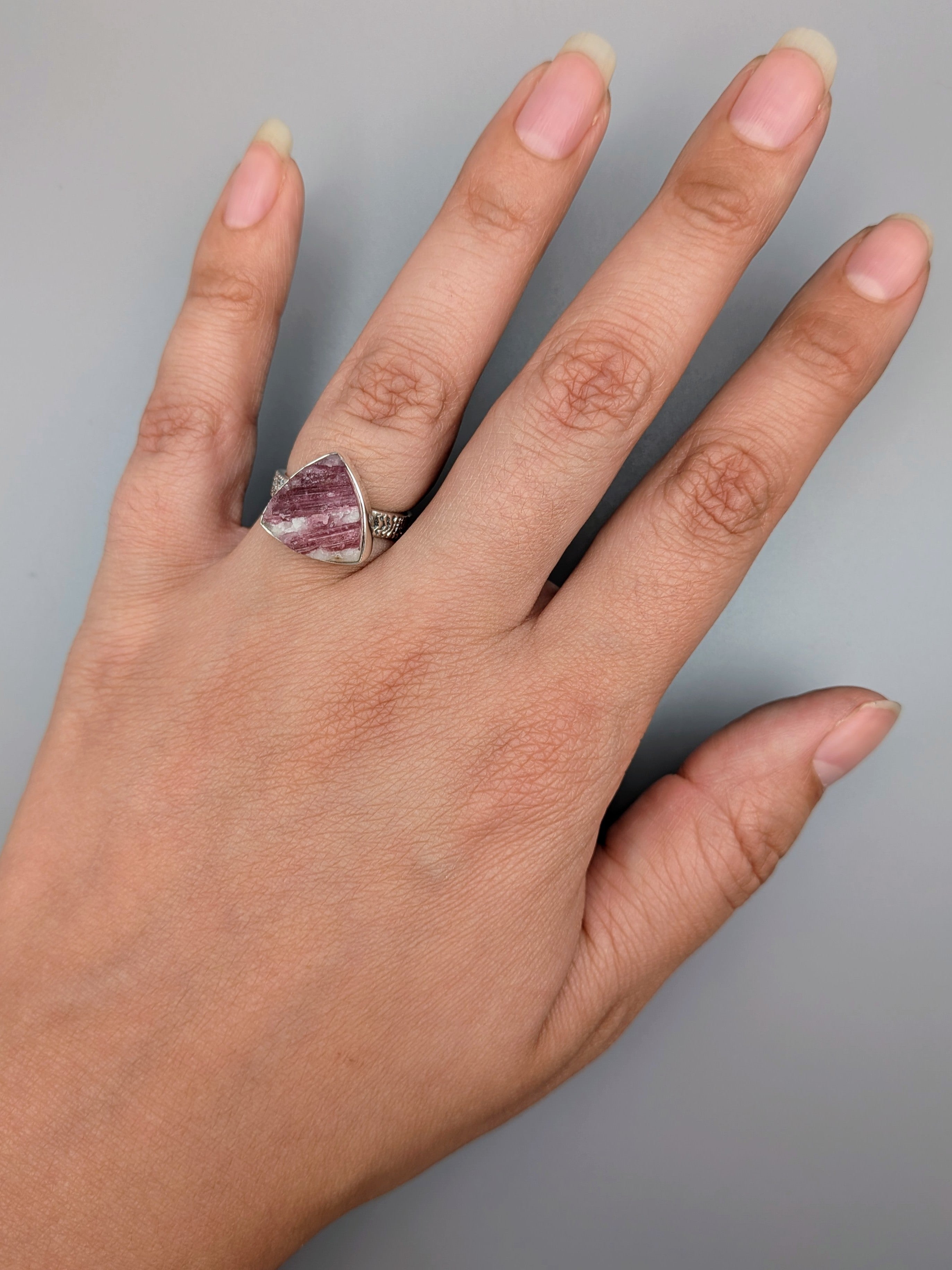 •PINK TOURMALINE - TRIANGLE• textured band silver ring (size 6)