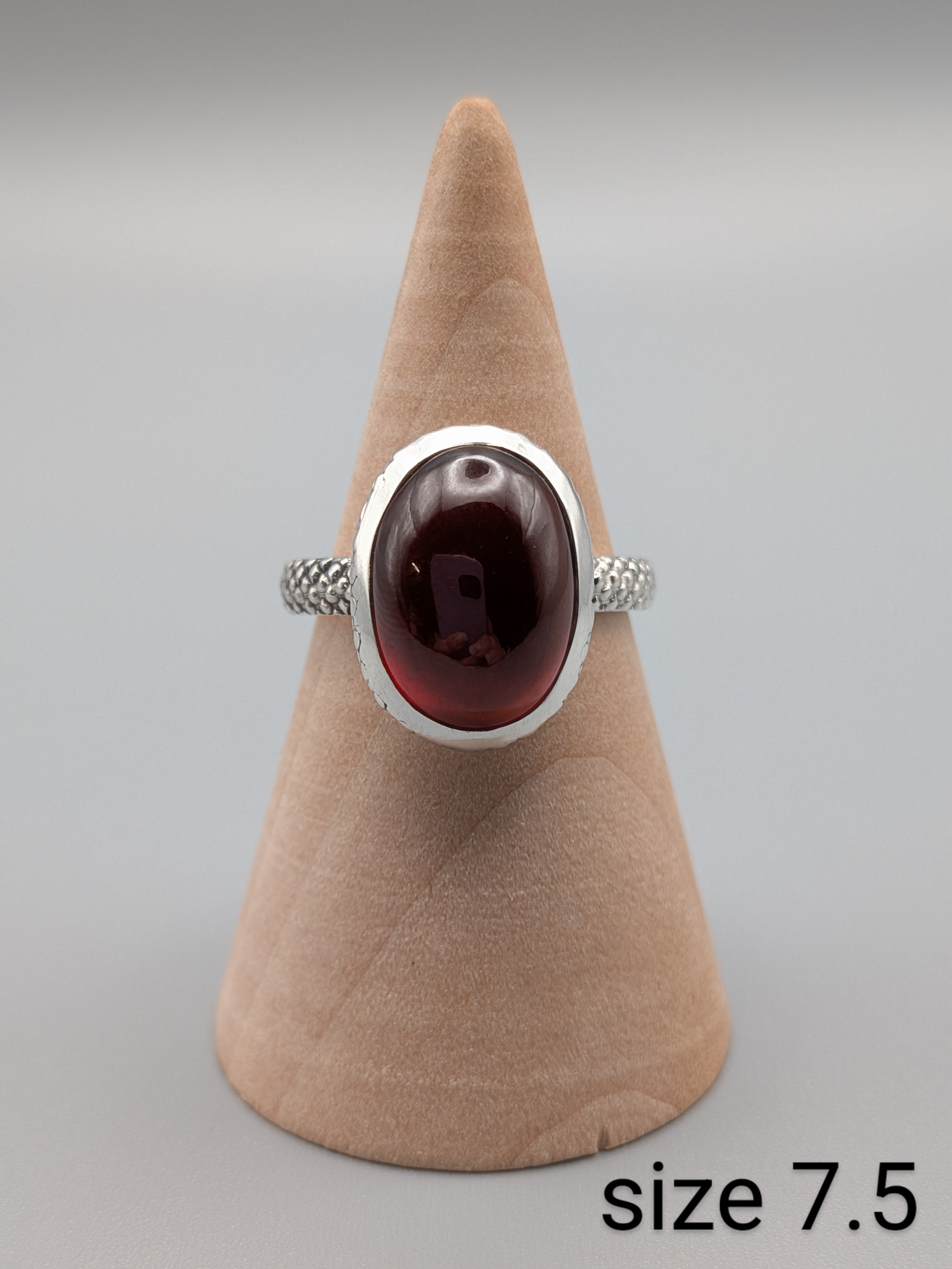 •HESSONITE GARNET - SNAKE BAND• beveled bezel silver ring (various sizes)