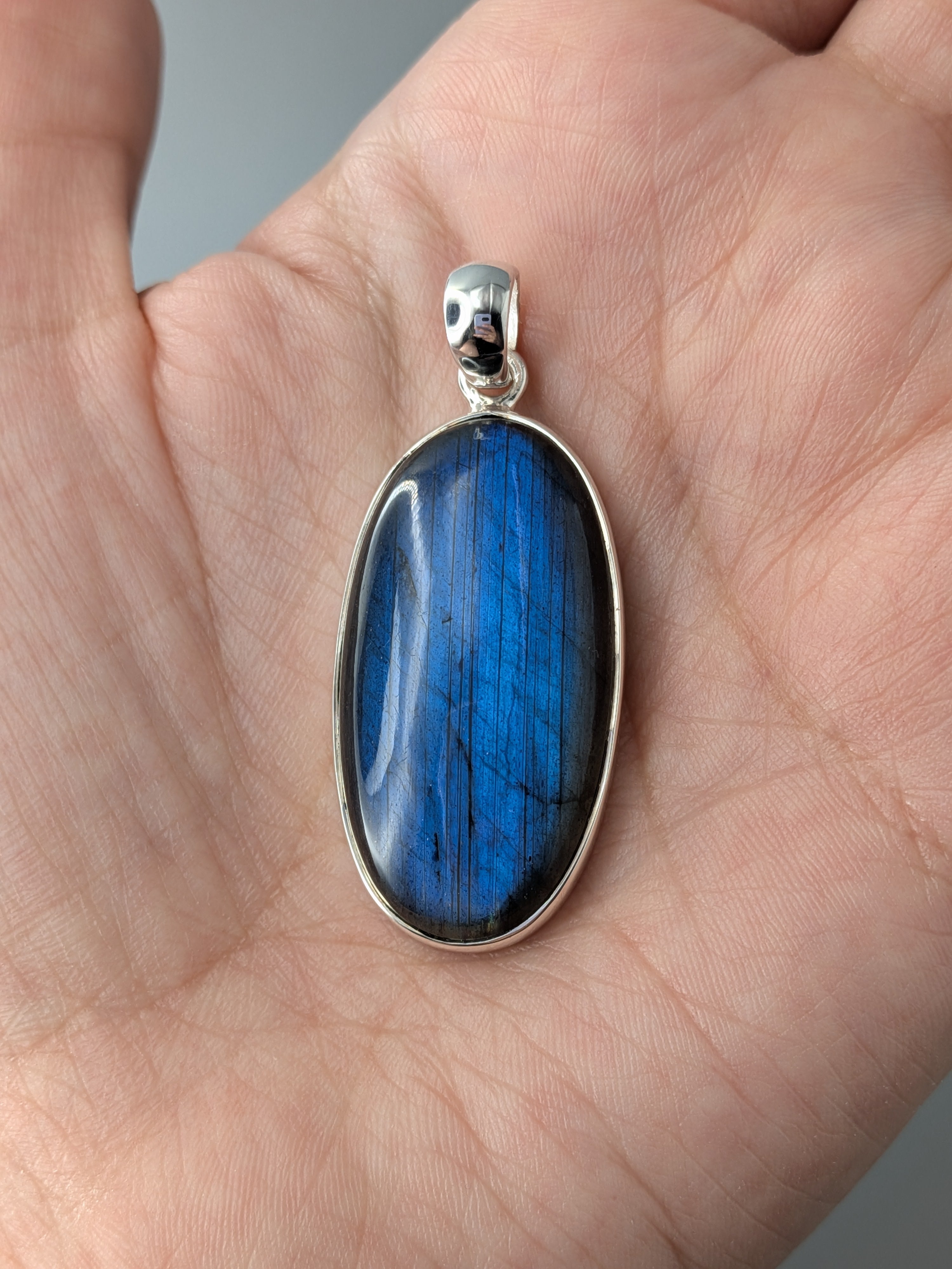 •LABRADORITE OVAL - 2• sterling silver pendant