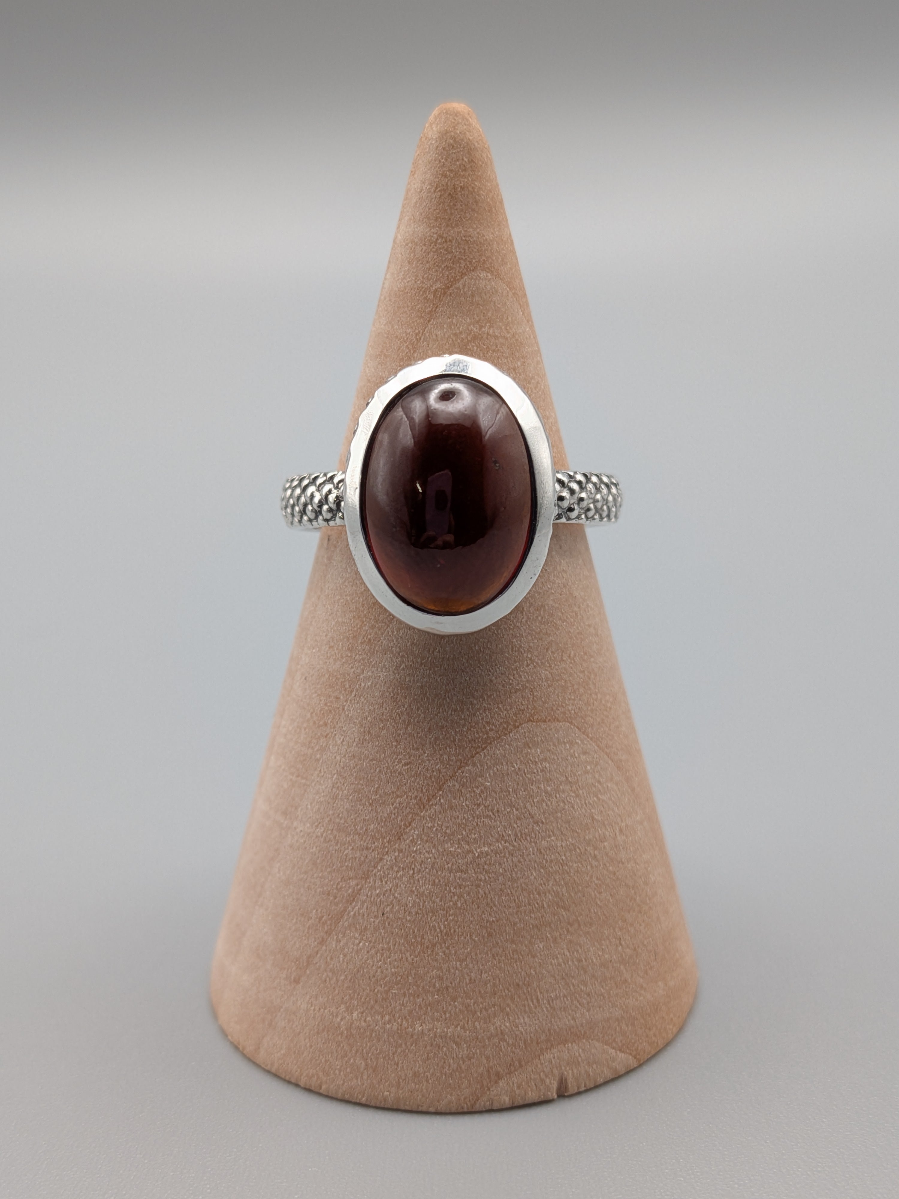 •HESSONITE GARNET - SNAKE BAND• beveled bezel silver ring (various sizes)