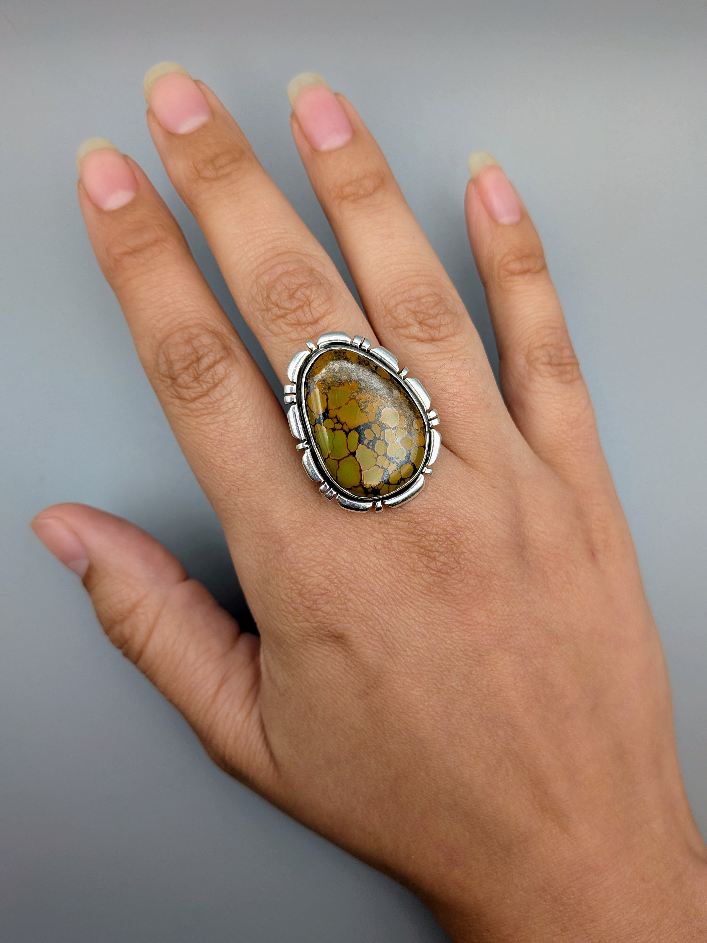 •BLACKJACK TURQUOISE - MOUNTAIN FEATHERS• Navajo adjustable silver ring