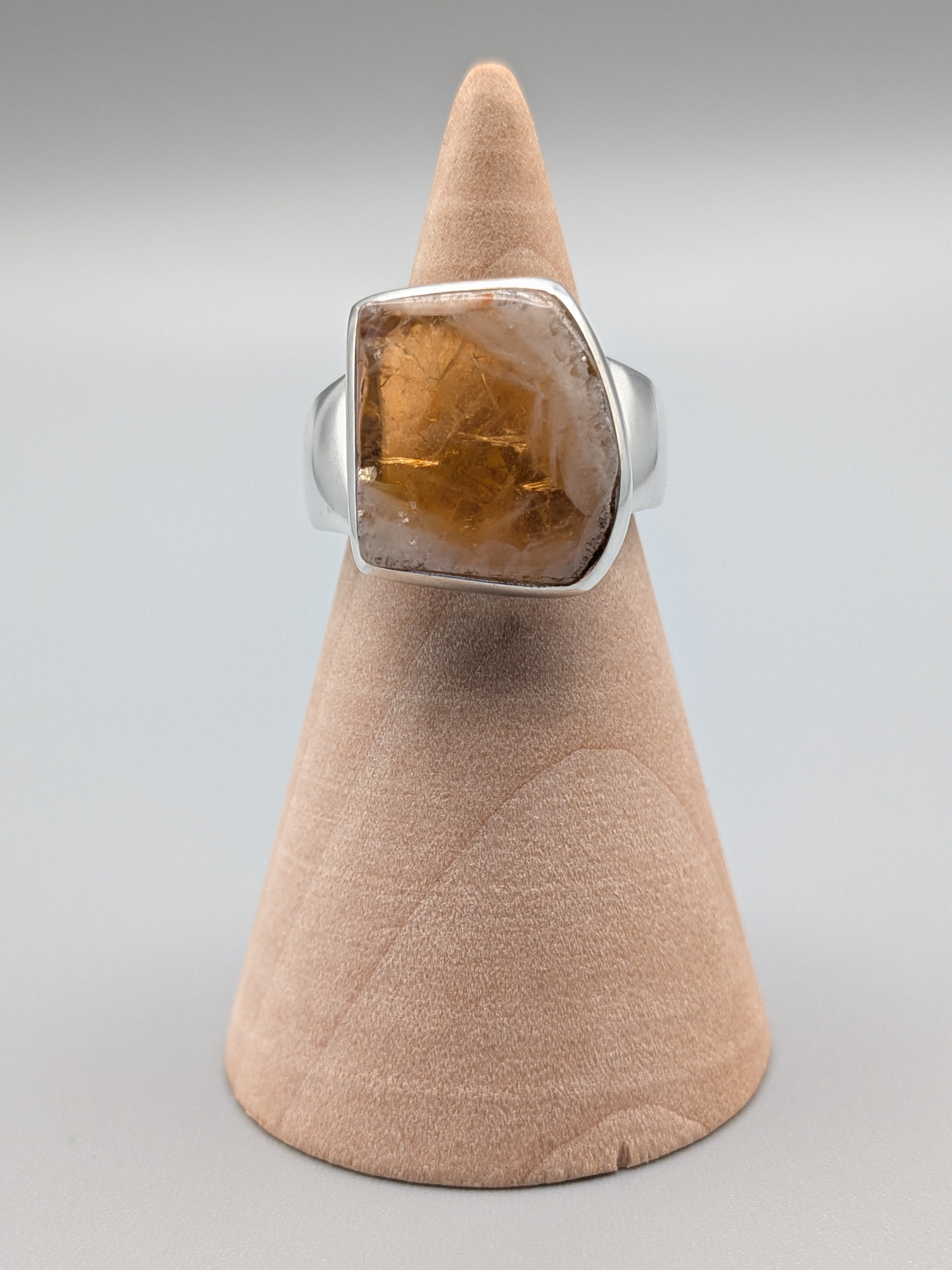 •CITRINE - FREEFORM• tapered band silver ring (size 5)