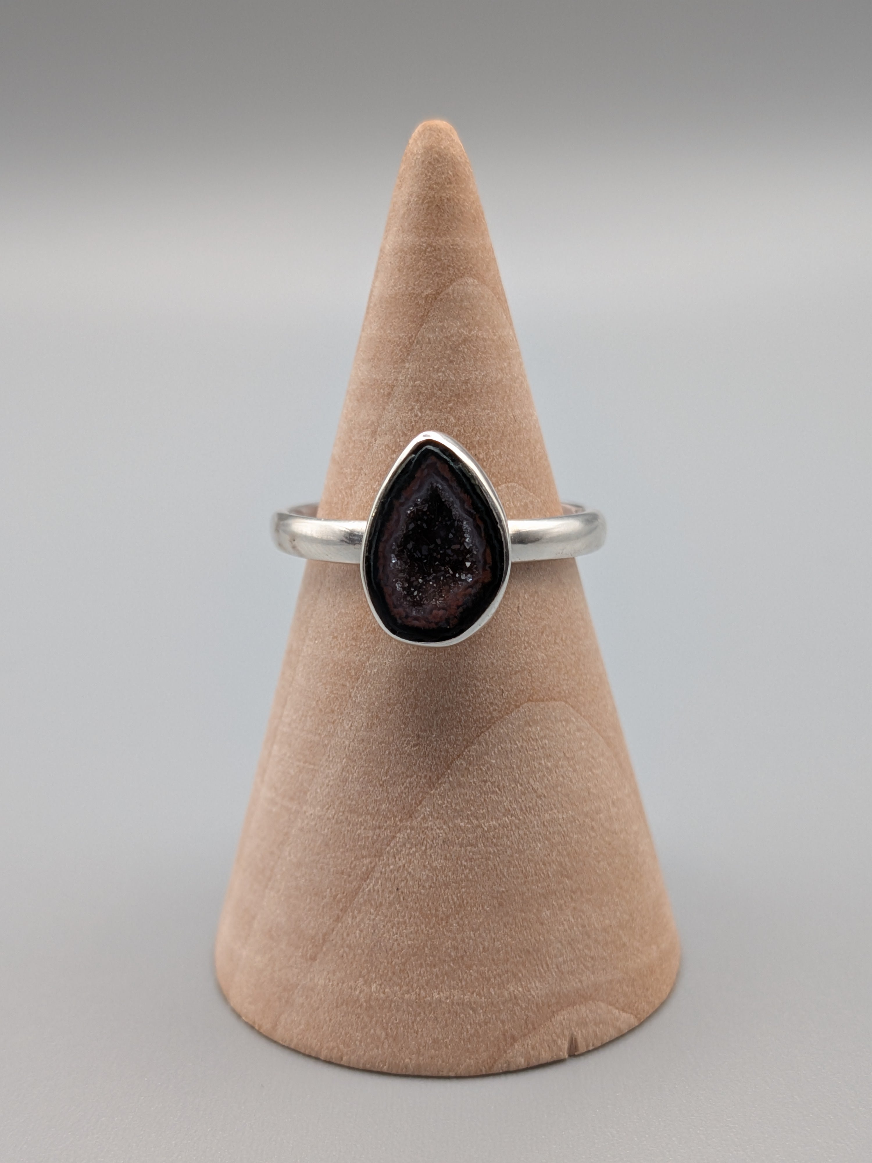 •COCONUT DRUZY - TEARDROP• simple bezel silver ring (size 8)