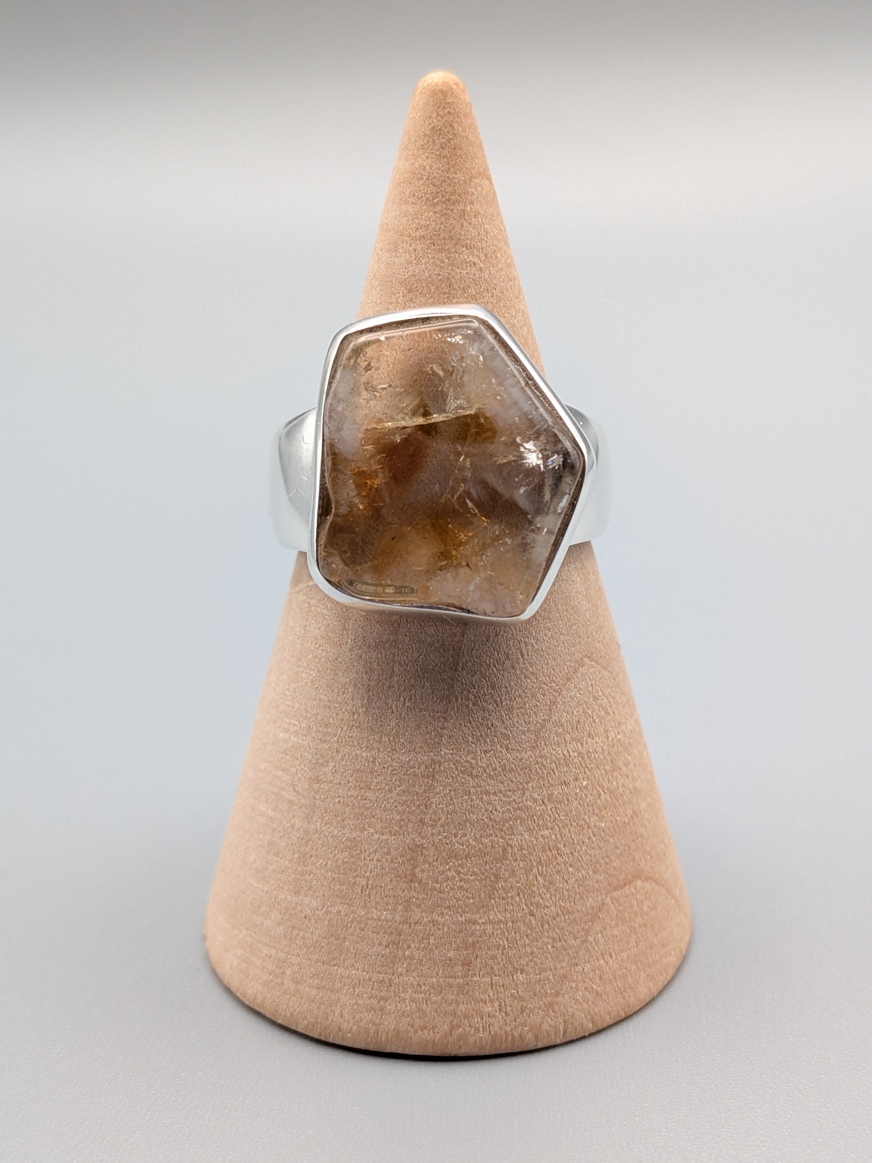 •CITRINE - FREEFORM• tapered band silver ring (size 7)