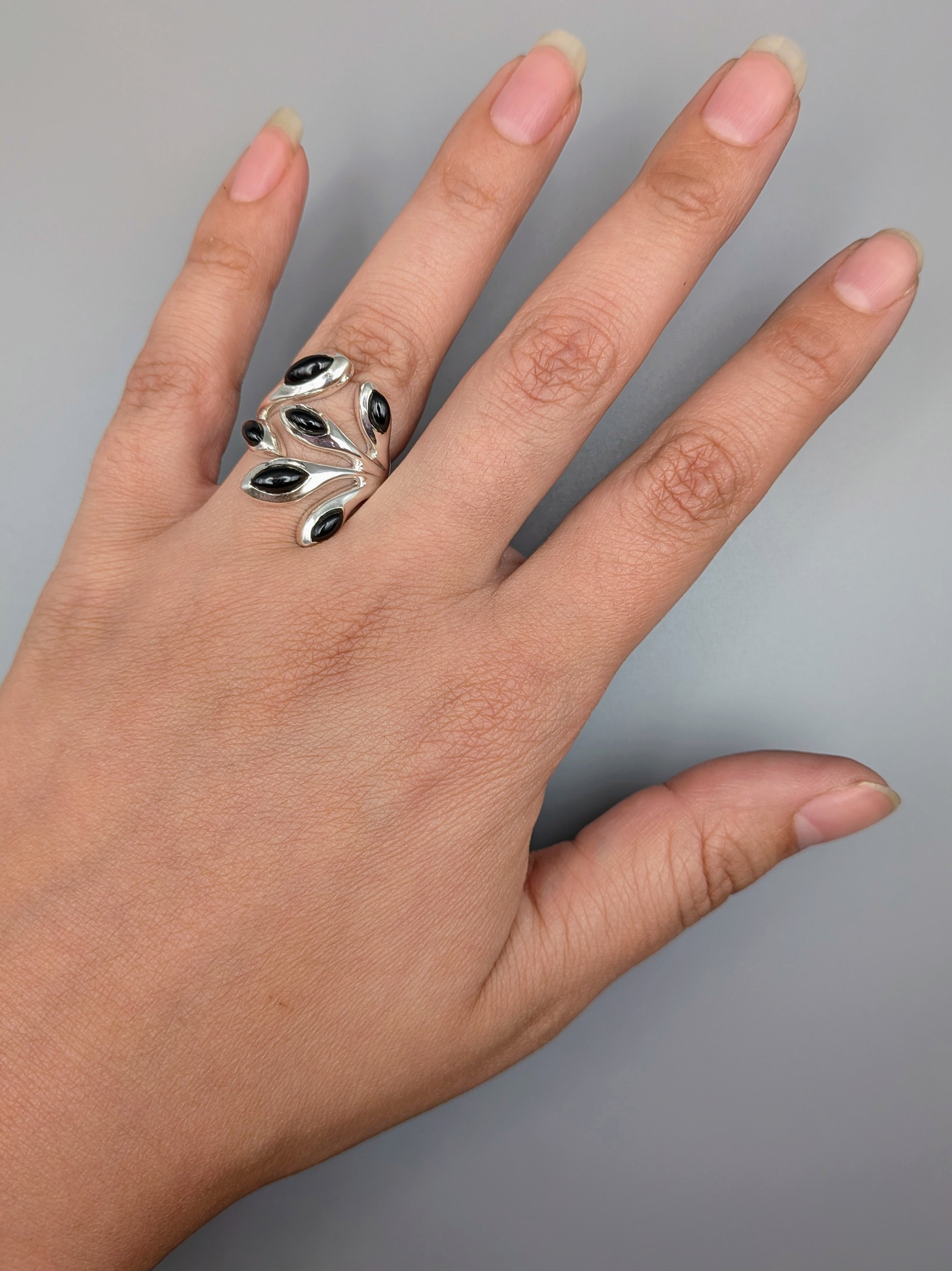 •BLACK ONYX - LÓRIEN• adjustable silver ring