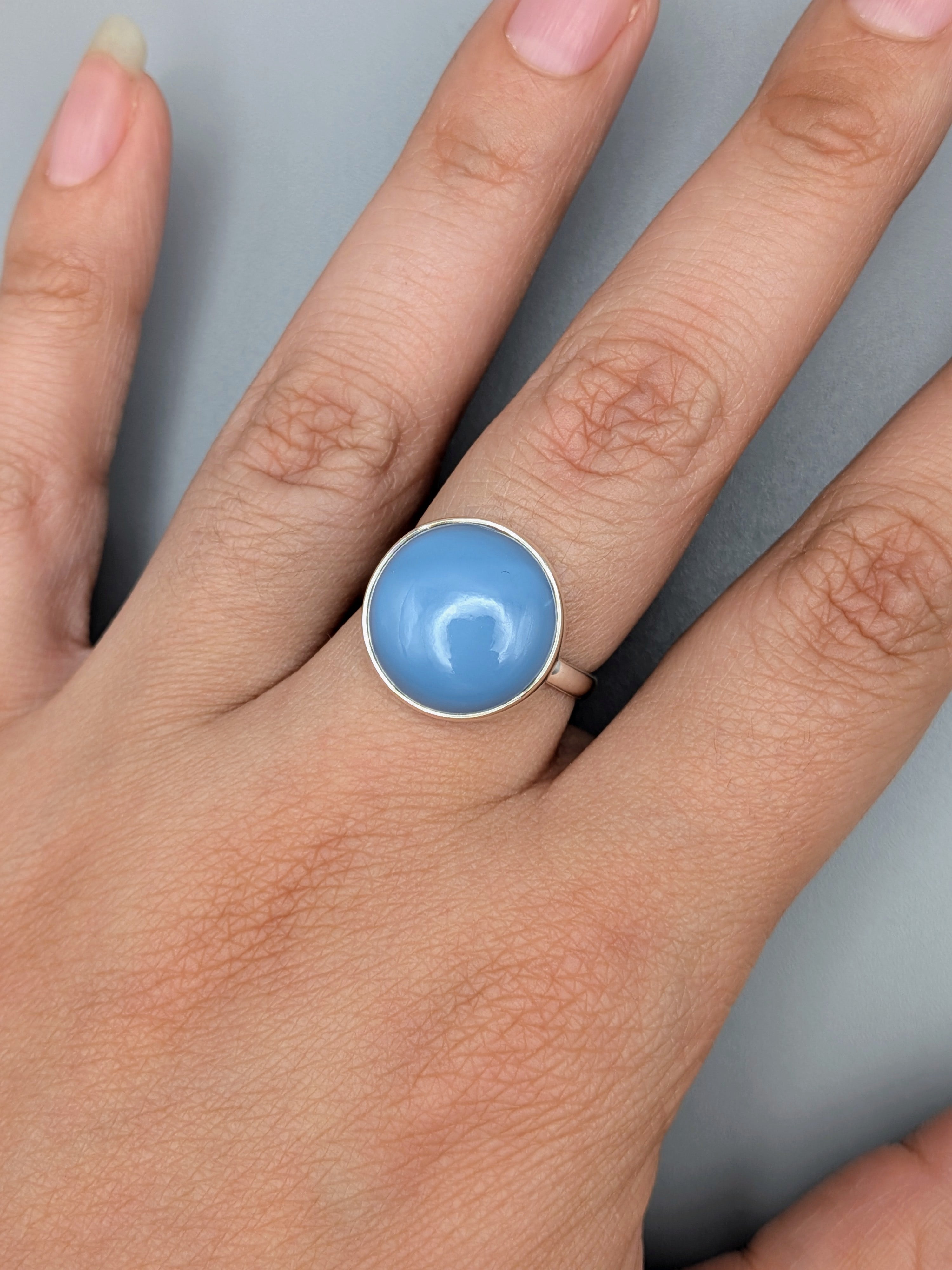 •OWYHEE BLUE OPAL - ROUND• simple band silver ring (size 8)