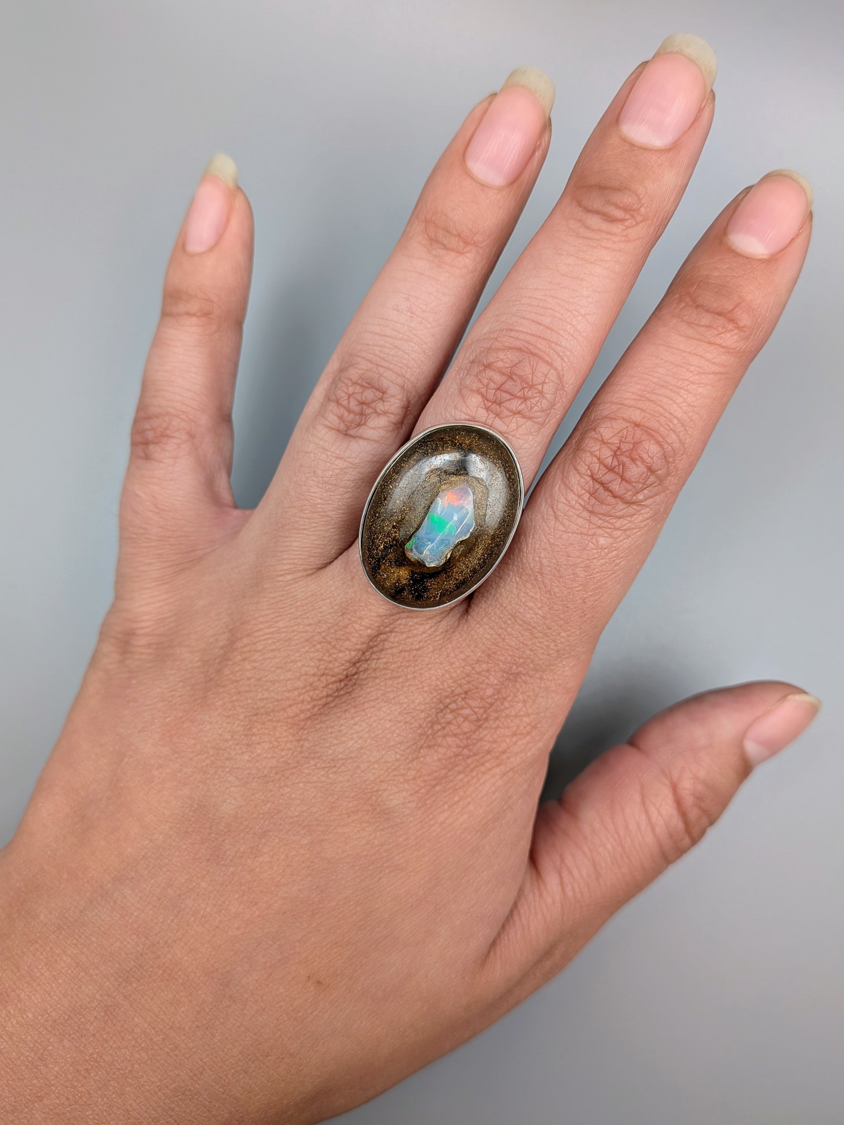 •BOULDER OPAL - OVAL• split band silver ring (size 8.75)