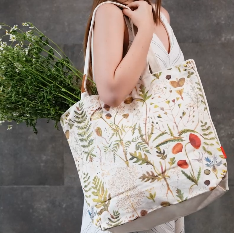 •PEONIES• gusseted canvas tote