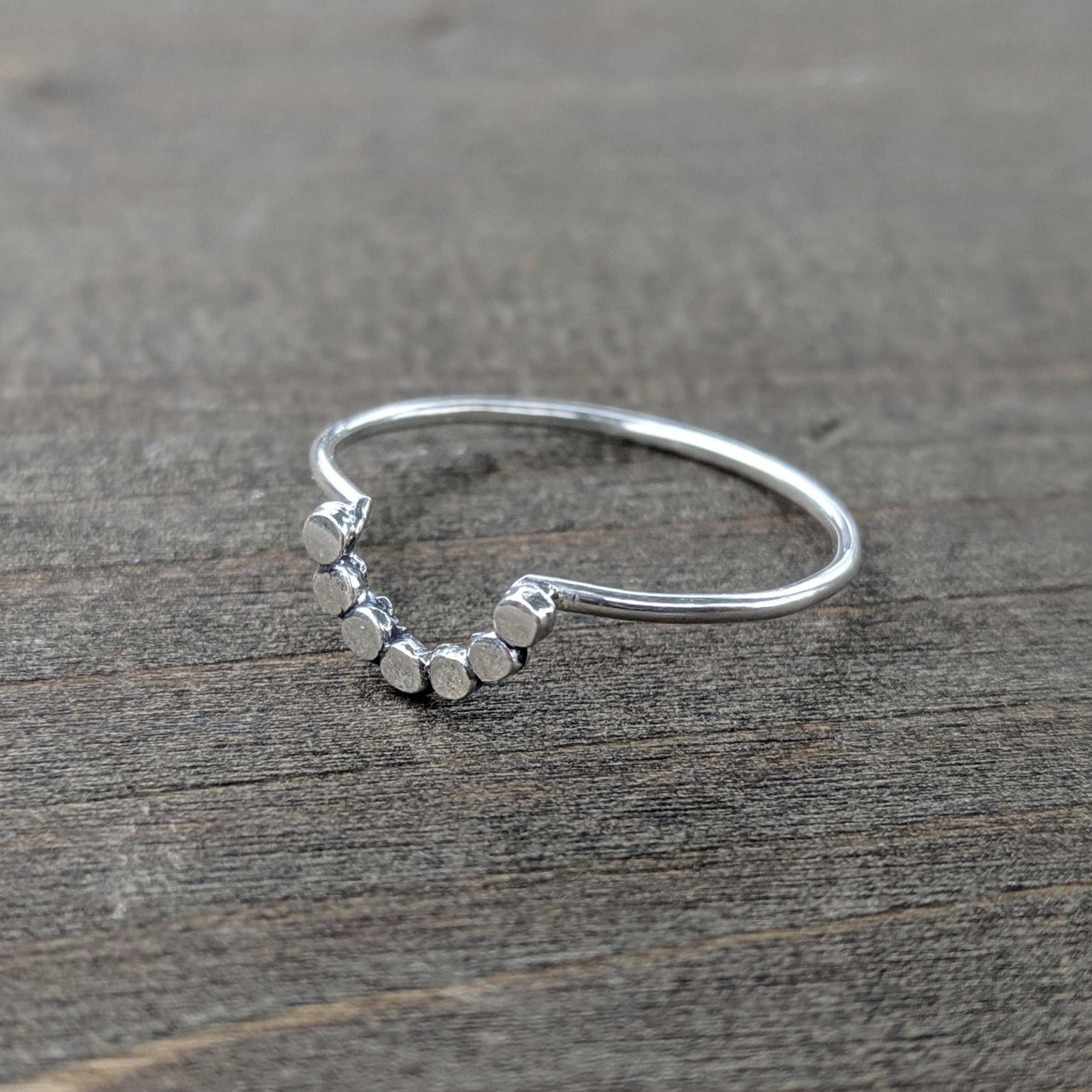 • DOTTED ARC • silver ring