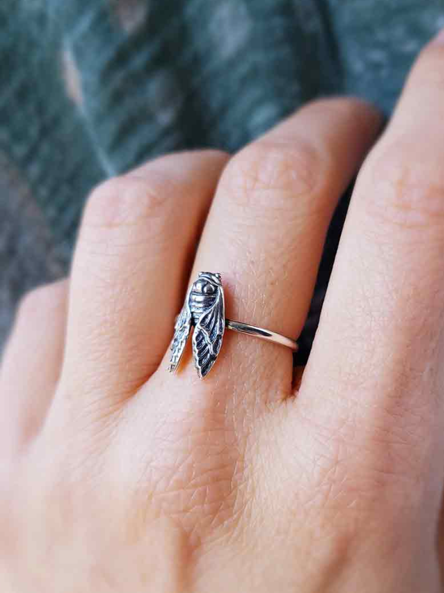 •MAGICAL CICADA• sterling silver ring