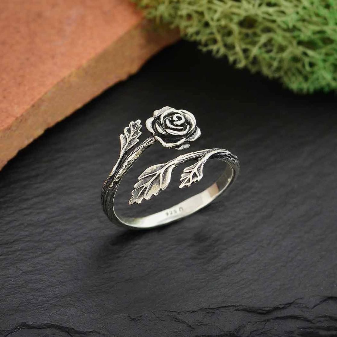 • ROSE WRAP • detailed adjustable silver ring
