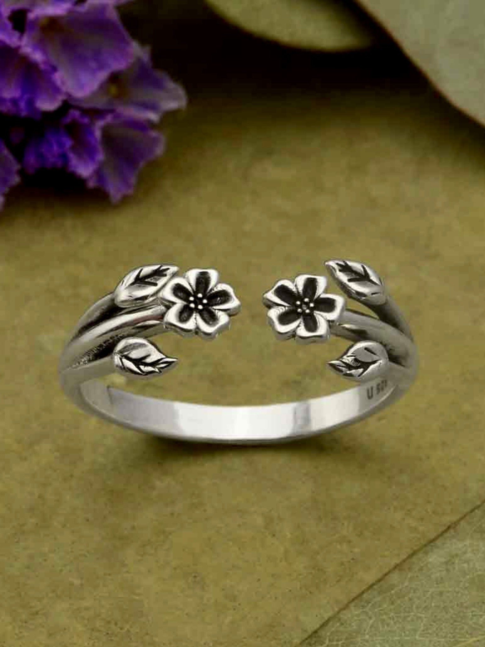 •RENNIE FLORA• adjustable silver ring
