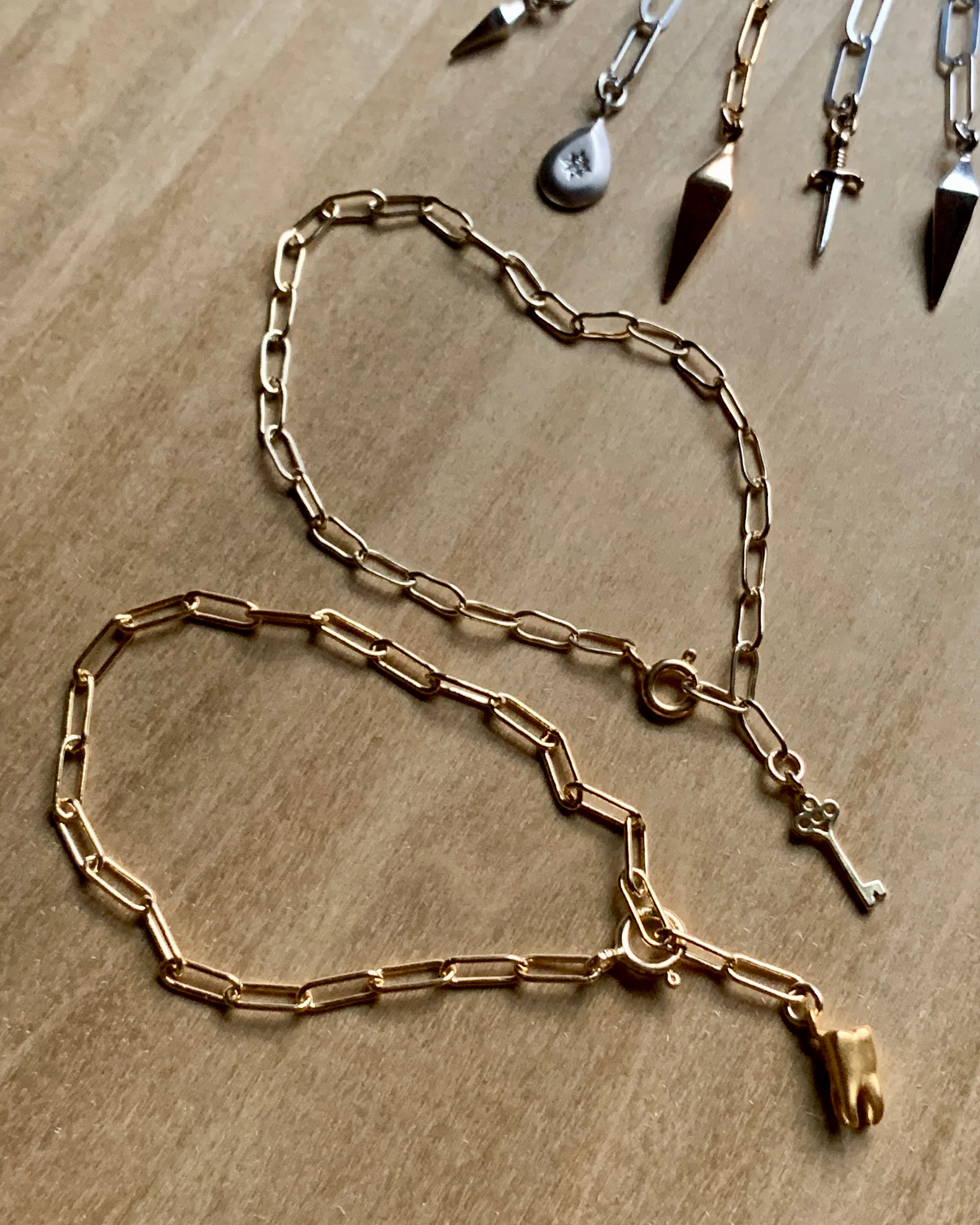 • TREASURE • gold key linked bracelet