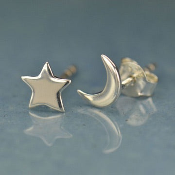 • CRESCENT MOON & STAR • silver stud earrings
